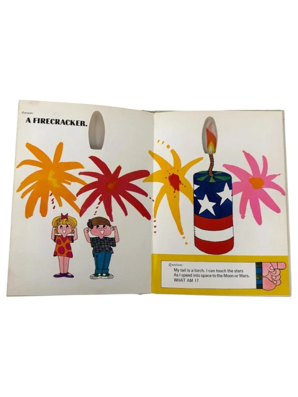 What Am‎ I? A Magic Motion Book By Random House Hardcover Childrens Riddles